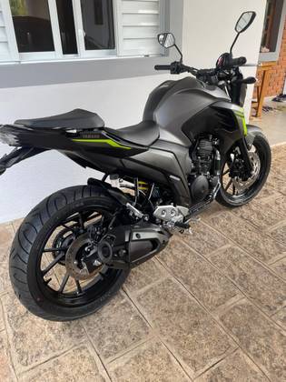 YAMAHA FZ25 FAZER ABS 